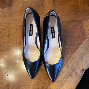 4-inch high heels, black, leather, size 7, Nine West - new, never worn